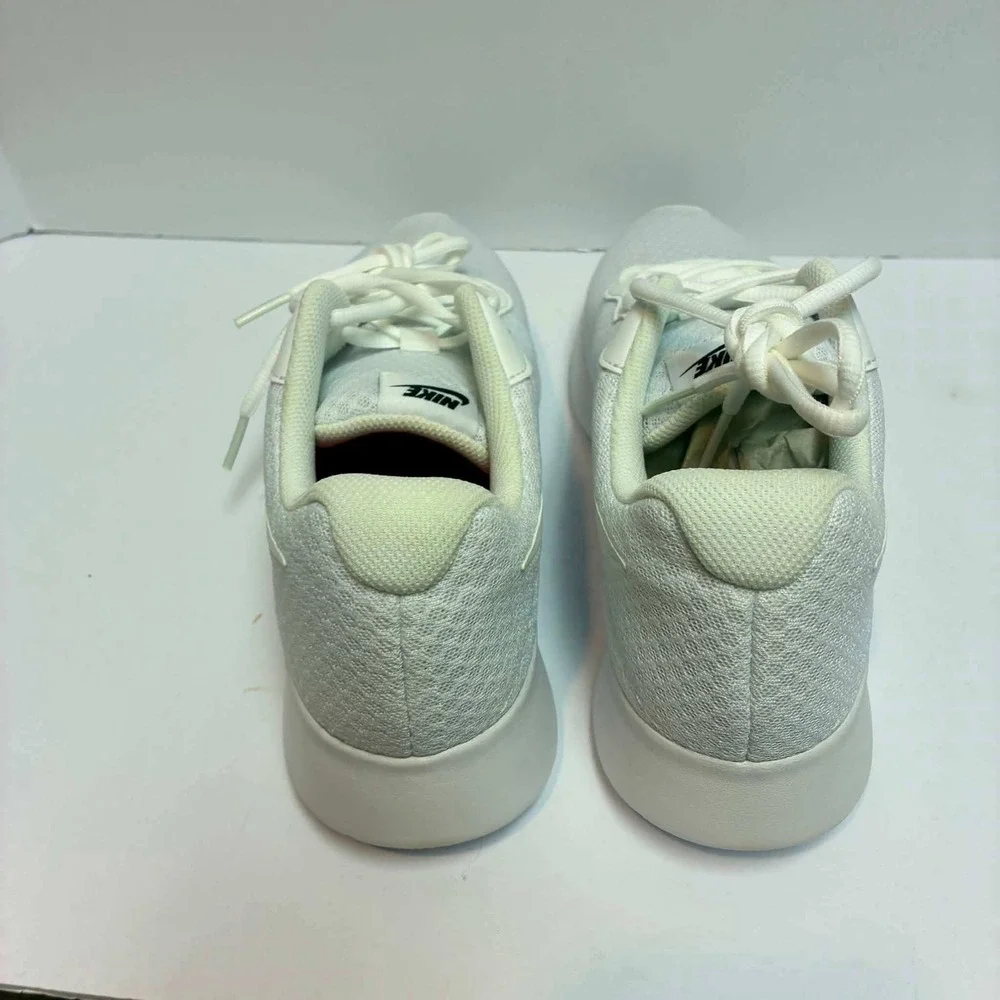 Nike Tanjun Running Shoes Womens 9.5 White Mesh Sneakers 812655-110